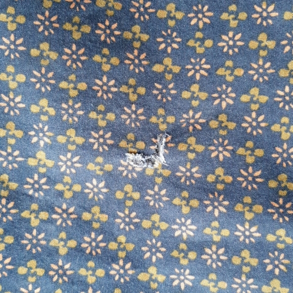 GAP Woven Shorts - Picture 4 of 4